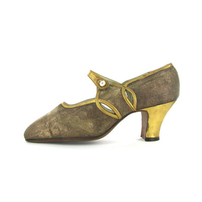 Shoe-Icons / Shoes / Evening gold lame shoes with gold leather applique.