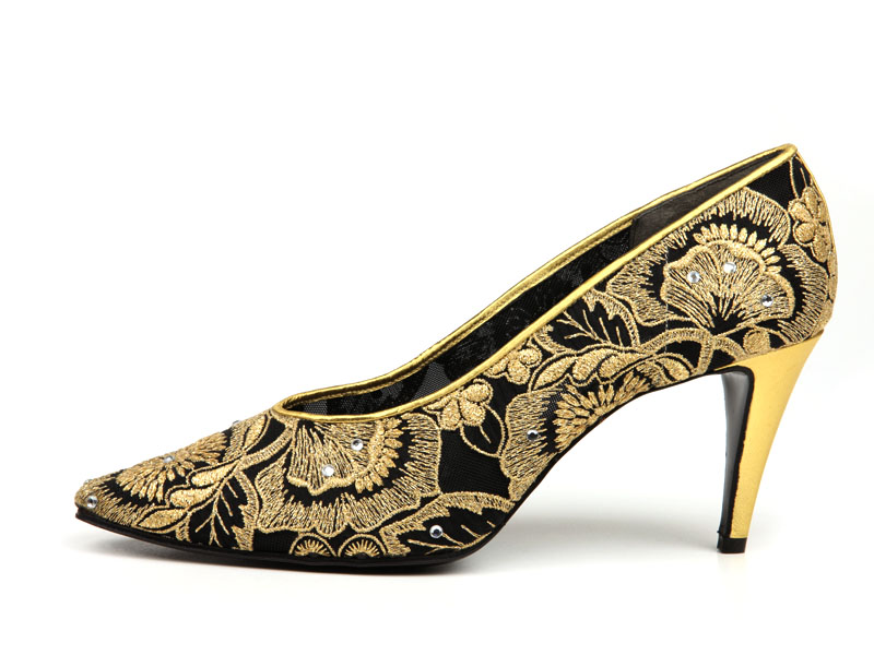 Shoe-Icons / Shoes / Evening pumps in black mesh embroidered in gold ...