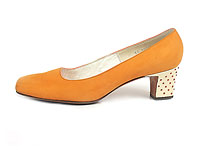 Shoe-Icons / Shoes / Orange leather upper pumps with white dotted heels.