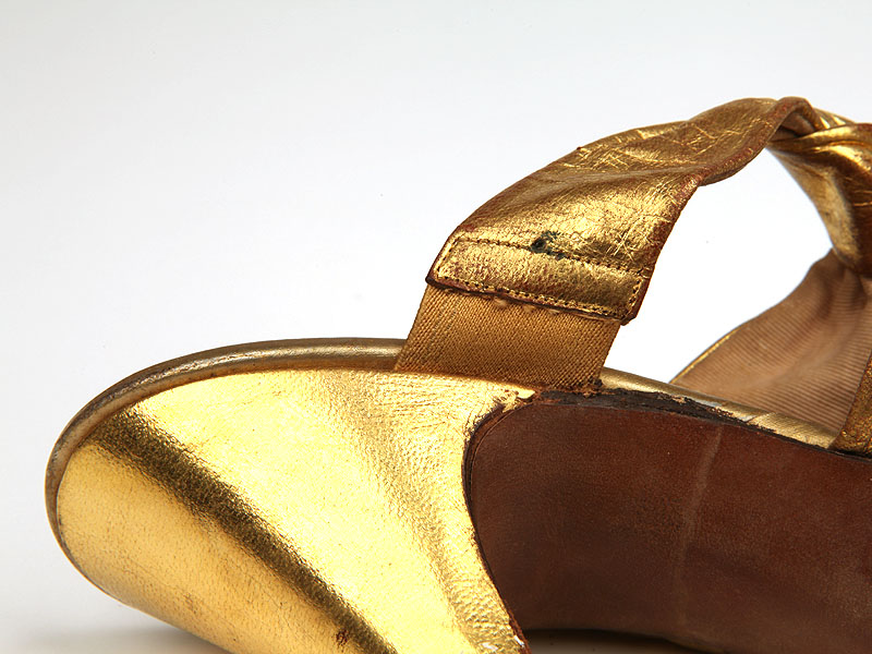 Shoe-Icons / Shoes / High heel gold leather sandals with upper made up ...