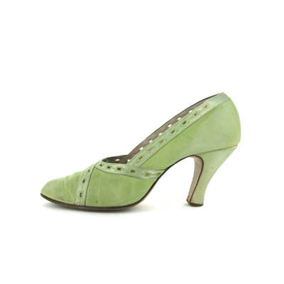 Shoe-Icons / Shoes / Light green satin pumps.