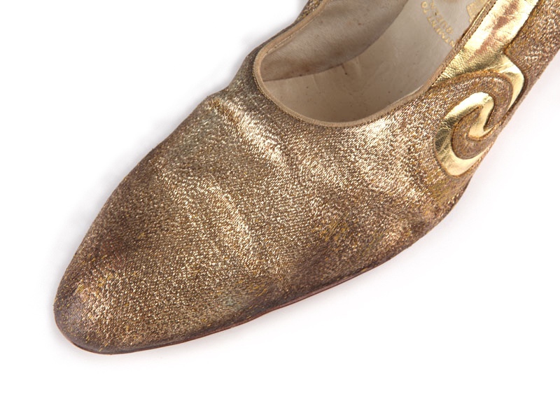 Shoe-Icons / Shoes / Gold lame shoes with gold leather appliqué in the ...