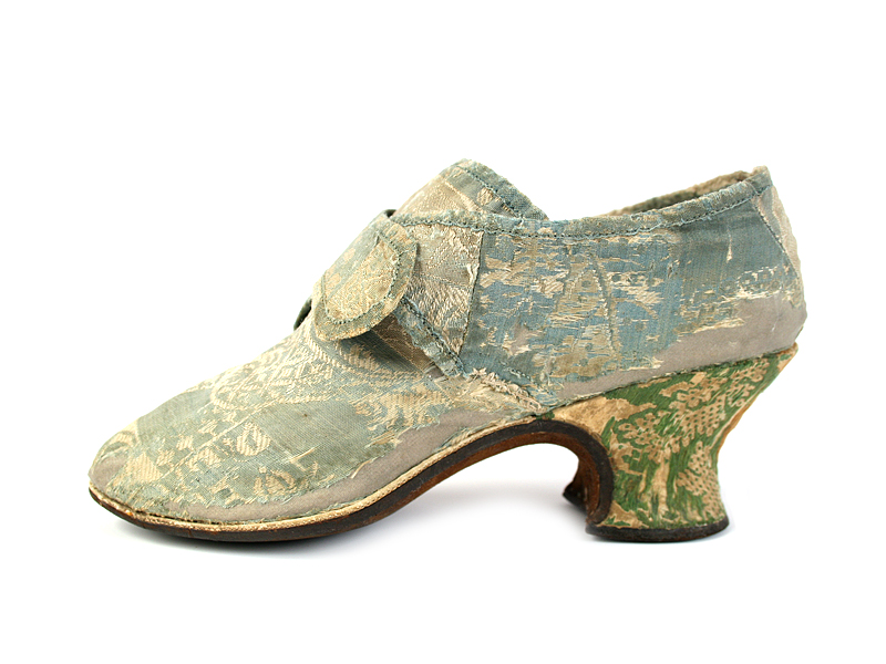 Shoe-Icons / Shoes / Lady's shoes with damask upper and sensible Louis ...