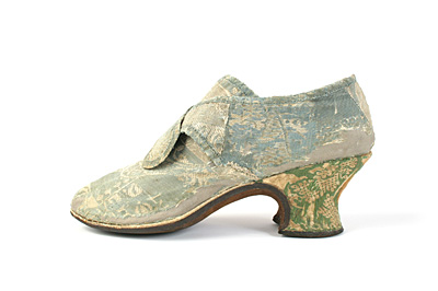 Shoe-Icons / Shoes / Lady's shoes with damask upper and sensible Louis ...